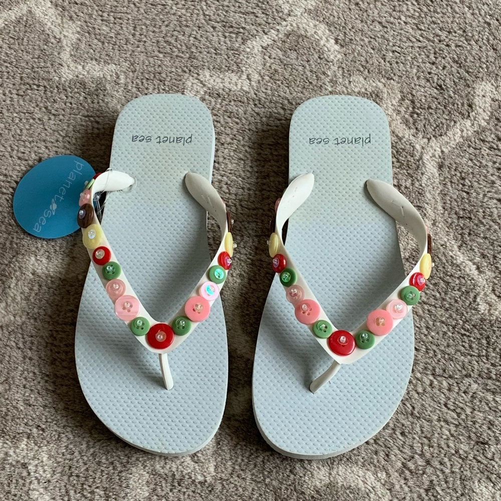 NWT Planet Sea flip flops